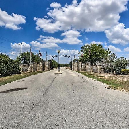 Luxury San Antonio Retreat 110-Acre Private Ranch Villa Exterior foto